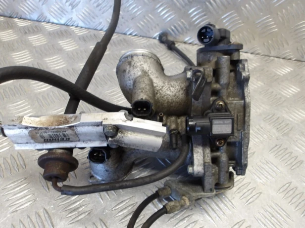 Przepustnica kompletna HONDA VTX 1800 C/R/S 02-04r   PN. 16410-MCH-003