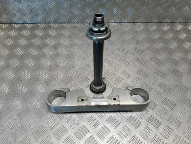 Półka dolna zawieszenia sztyca HONDA VTX 1800 C/F/N/R/S/T 02-08r   PN. 53219-MCH-000