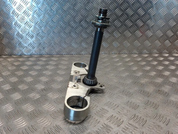 Półka dolna zawieszenia sztyca HONDA VTX 1800 C/F/N/R/S/T 02-08r   PN. 53219-MCH-000