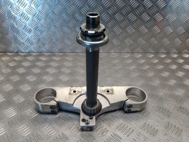 Półka dolna zawieszenia sztyca HONDA VTX 1800 C/F/N/R/S/T 02-08r   PN. 53219-MCH-000