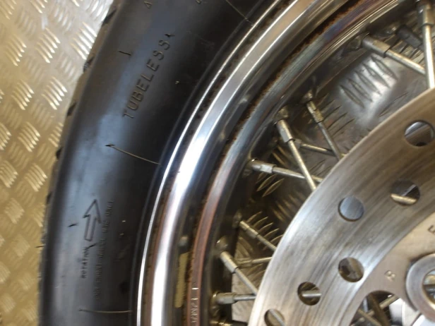 Felga koło przód J17M/CxMT3.50 HONDA VTX 1800 S 02-05r   PN. 44650-MCV-A11