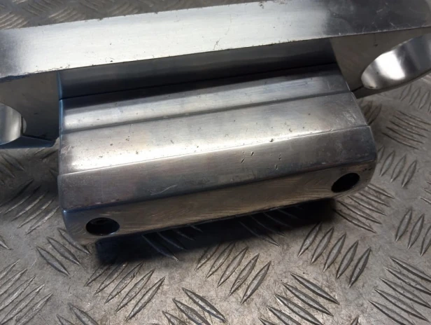 Półka górna zawieszenia riser HONDA VTX 1800 R/S/T 02-08r   PN. 53230-MCV-000