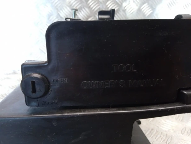 Skrzynka akumulatora HONDA VTX 1800 C/F/N/R/S/T 02-08r   PN. 50325-MCH-000