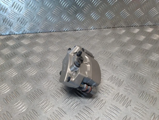 Zacisk hamulca przód lewy HONDA VTX 1800 C/F/N/R/S/T 02-08r   PN. 45150-MCV-006