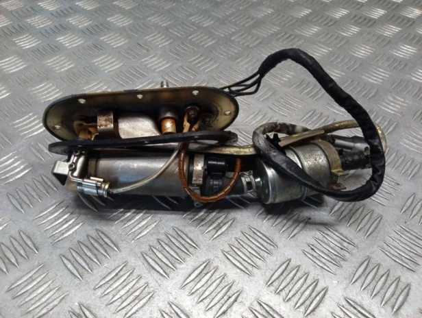 Pompa paliwa KAWASAKI VN 1500 VULCAN NOMAD 01-04r   PN. 49040-1071