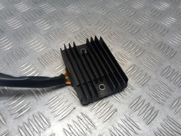 Regulator napięcia HONDA VTX 1300 C/R/S/T 05-09r   PN. 31600-MEA-741