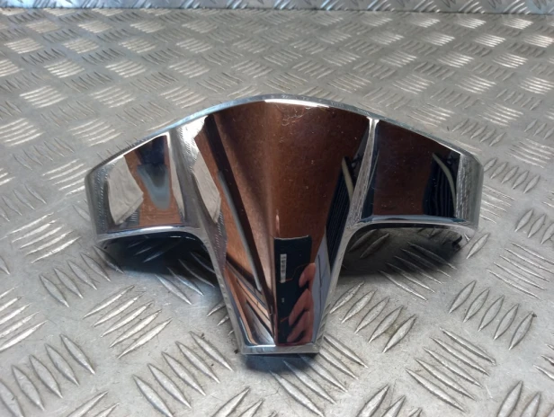 Osłona głowicy przednia lewa HONDA VTX 1300 C/R/S/T 03-09r   PN. 12371-MEA-670