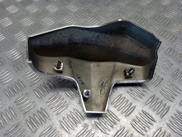 Osłona głowicy przednia lewa HONDA VTX 1300 C/R/S/T 03-09r   PN. 12371-MEA-670