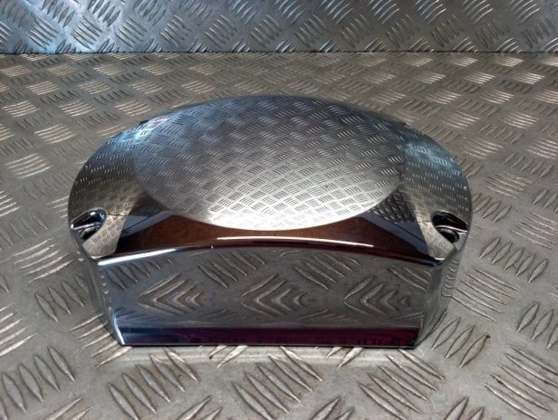 Osłona dekiel chrom silnika prawy HONDA VTX 1300 C/R/S/T 03-09r   PN. 11340-MEM-671