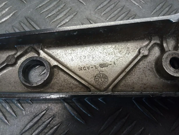 Banan mocowanie błotnika tył lewy HONDA VTX 1300 R/S 03-06r   PN. 77340-MCV-000