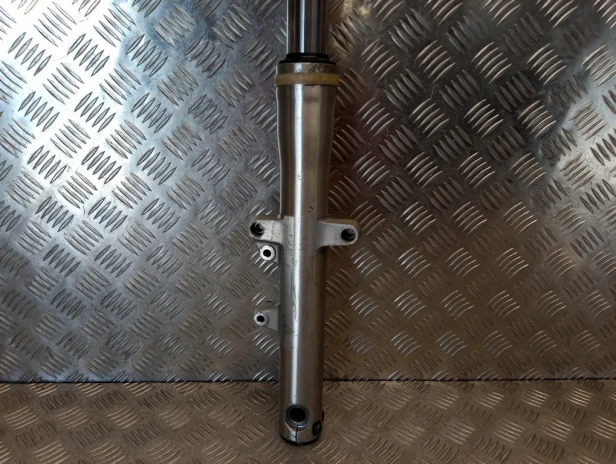 Laga zawieszenia przód prawa HONDA VTX 1300 R/S/T 03-09r   PN. 51400-MEA-671