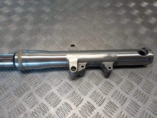 Laga zawieszenia przód prawa HONDA VTX 1300 R/S/T 03-09r   PN. 51400-MEA-671