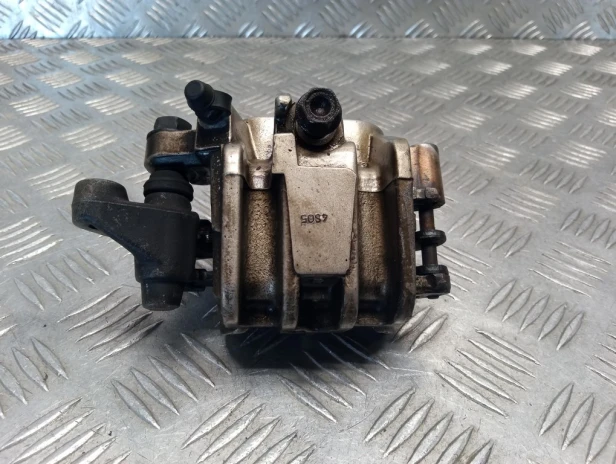 Zacisk hamulca przód HONDA VTX 1300 C/R/S/T 03-09r   PN. 45250-MEM-671