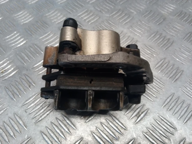 Zacisk hamulca przód HONDA VTX 1300 C/R/S/T 03-09r   PN. 45250-MEM-671