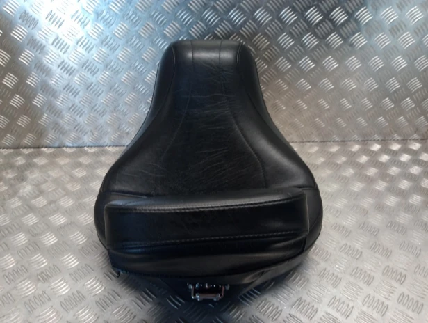 Siedzenie fotel oparcie kierowcy HONDA VTX 1300 R/S/T 03-09r   PN. 15090
