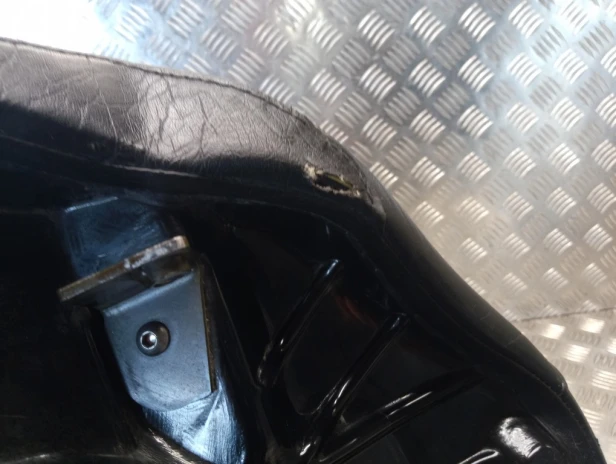 Siedzenie fotel oparcie kierowcy HONDA VTX 1300 R/S/T 03-09r   PN. 15090