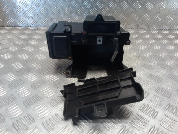 Skrzynka akumulatora HONDA VTX 1300 R/S/T 03-09r   PN. 50325-MEM-670