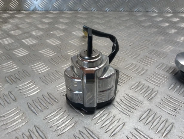 Stacyjka korek wlewu HONDA VTX 1300 C/R/S/T 05-09r   PN. 35100-MEA-741