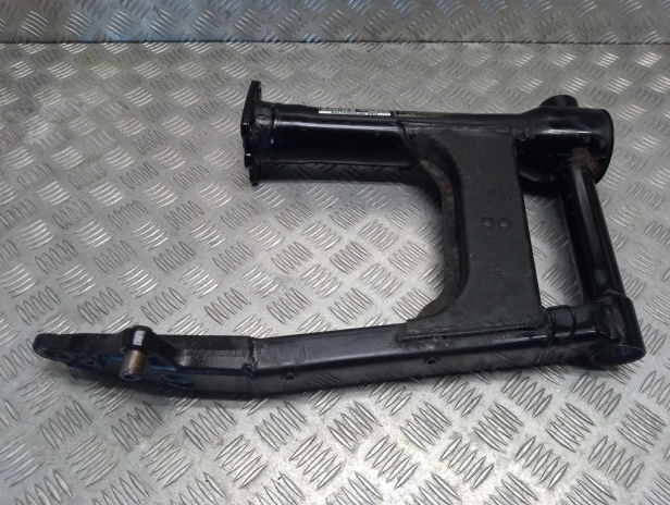 Wahacz koła tył HONDA VTX 1300 C/R/S/T 03-09r   PN. 52100-MEA-A20