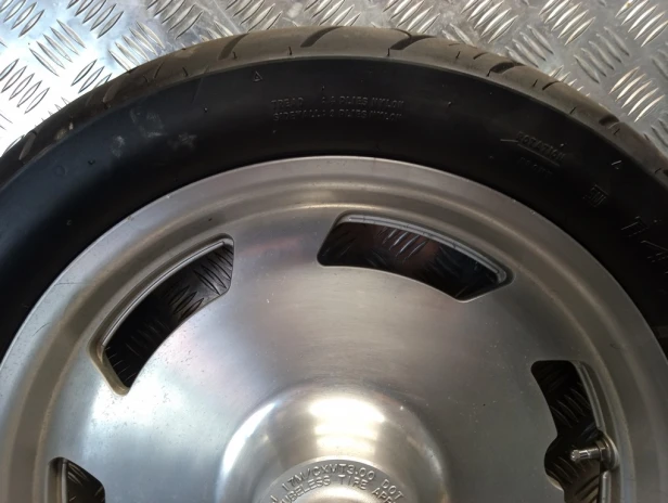 Felga koło przednie J17M/CxMT3.00 HONDA VTX 1300 R/T 05-09r   PN. 44650-MEA-910