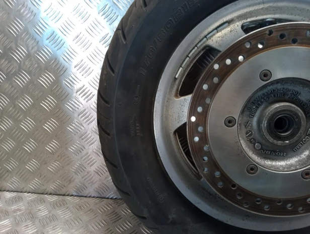 Felga koło tylne J15M/CxMT3.50 HONDA VTX 1300 R/T 05-09r   PN. 42650-MEA-910