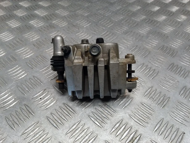 Zacisk hamulca przód prawy KAWASAKI VN 1600 VULCAN CLASSIC 03-08r   PN. 43080-5015-GN