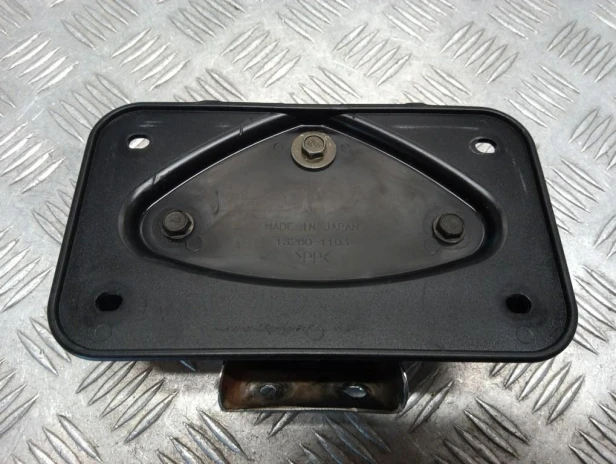 Stelaż mocowanie tablicy KAWASAKI VN 1600 VULCAN CLASSIC 03-08r   PN. 11053-1220