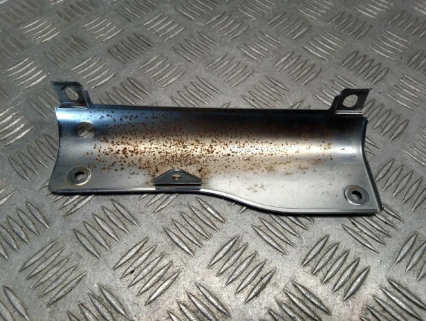 Osłona lagi zawieszenia tylna prawa KAWASAKI VN 1600 VULCAN CLASSIC 03-05r   PN. 44033-0026