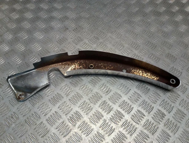 Banan mocowania błotnika tył prawy KAWASAKI VN 1600 VULCAN CLASSIC 03-04r   PN. 14091-1545