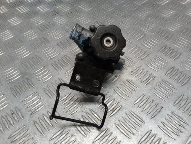 Obudowa termostatu KAWASAKI VN 1600 VULCAN CLASSIC 03-08r   PN. 16160-0775