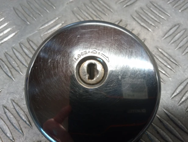 Stacyjka korek wlewu zamek KAWASAKI VN 1600 VULCAN CLASSIC 03-08r   PN. 27005-0001