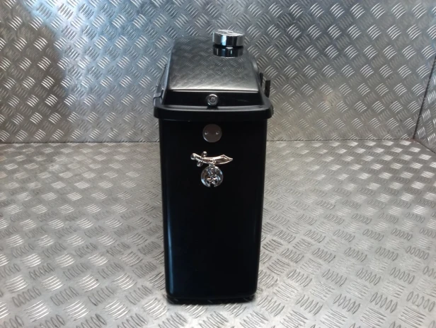 Kufer boczny lewy HARLEY DAVIDSON ROAD KING POLICE 97-13r (KAWASAKI VN 1600)