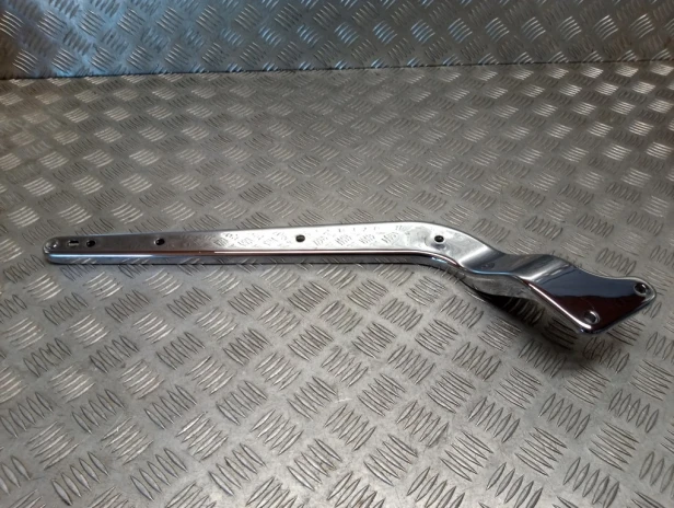 Banan mocowanie błotnika tył prawy HARLEY DAVIDSON SOFTAIL HERITAGE FLSTCI 00-02r   PN. 59955-00