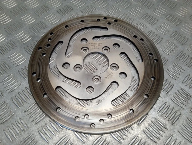 Tarcza hamulcowa tył 5.4mm HARLEY DAVIDSON SOFTAIL HERITAGE FLSTCI 00-06r   PN. 41797-00