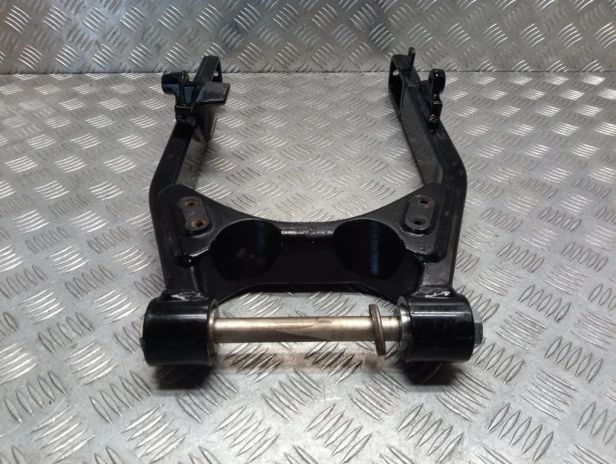 Wahacz tylnego koła HARLEY DAVIDSON DYNA STREET BOB FXDB 10-17r   PN. 47820-10