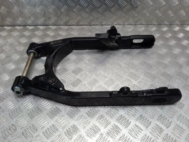 Wahacz tylnego koła HARLEY DAVIDSON DYNA STREET BOB FXDB 10-17r   PN. 47820-10