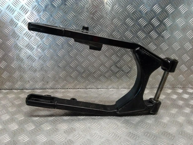 Wahacz tylnego koła HARLEY DAVIDSON DYNA STREET BOB FXDB 10-17r   PN. 47820-10
