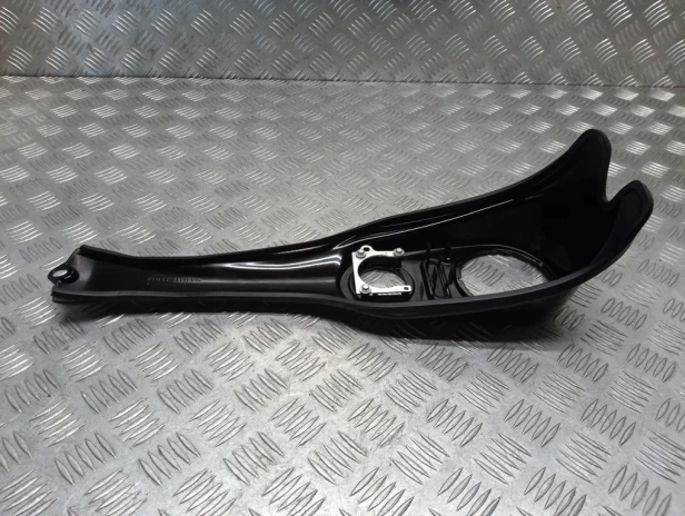 Konsola obudowa licznika krawat HARLEY DAVIDSON DYNA STREET BOB FXDB 13-17r   PN. 70900209