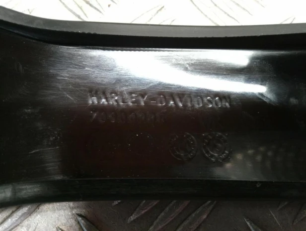 Konsola obudowa licznika krawat HARLEY DAVIDSON DYNA STREET BOB FXDB 13-17r   PN. 70900209