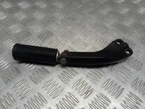 Podnóżek pasażera tył prawy HARLEY DAVIDSON DYNA STREET BOB FXDB 07-17r   PN. 49224-06A