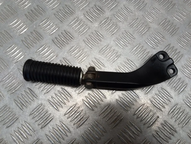 Podnóżek pasażera tył prawy HARLEY DAVIDSON DYNA STREET BOB FXDB 07-17r   PN. 49224-06A