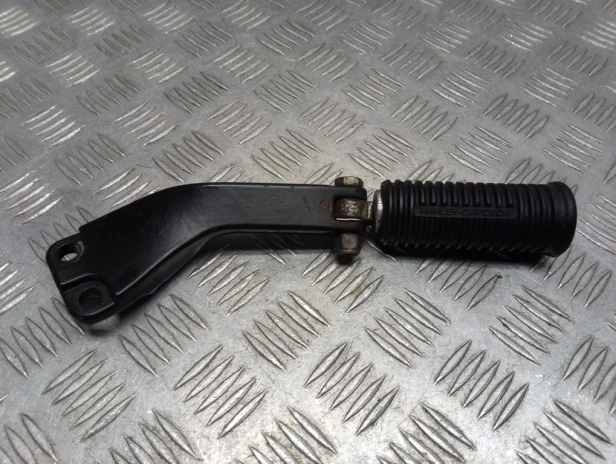 Podnóżek pasażera tył prawy HARLEY DAVIDSON DYNA STREET BOB FXDB 07-17r   PN. 49224-06A