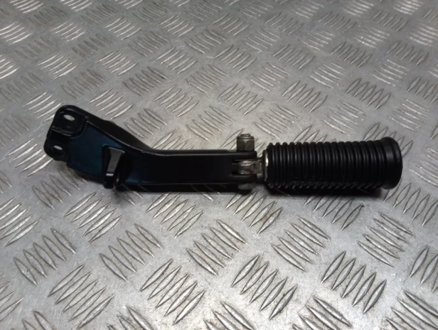 Podnóżek pasażera tył lewy HARLEY DAVIDSON DYNA STREET BOB FXDB 07-17r   PN. 49230-06