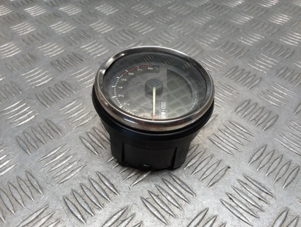 Licznik zegar HARLEY DAVIDSON DYNA STREET BOB FXDB 13-17r   PN. 70900476