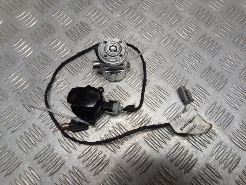 Stacyjka blokada kierownicy HARLEY DAVIDSON DYNA STREET BOB FXDB 07-17r   PN. 71430-12