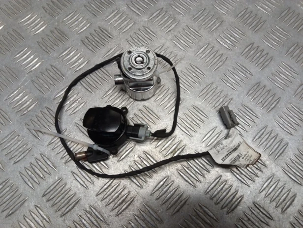 Stacyjka blokada kierownicy HARLEY DAVIDSON DYNA STREET BOB FXDB 07-17r   PN. 71430-12