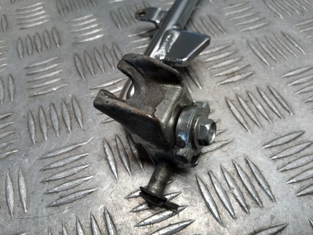Stopka boczna kosa HARLEY DAVIDSON DYNA STREET BOB FXDB 07-17r   PN. 49704-90H