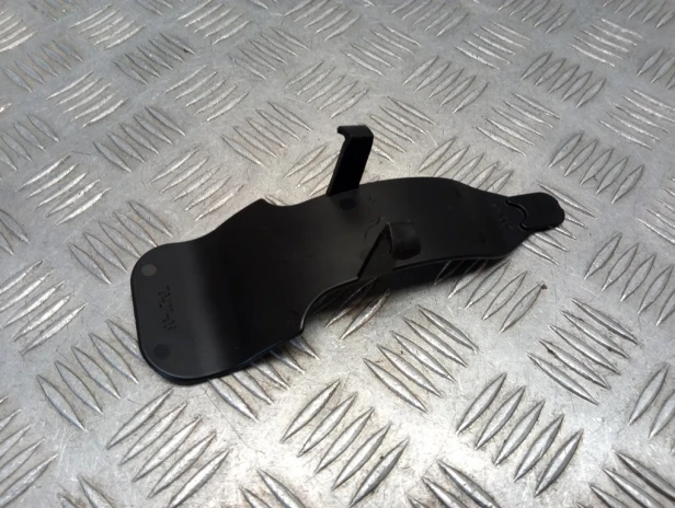 Plastik osłona wypełnienie ramy HARLEY DAVIDSON DYNA STREET BOB FXDB 06-17r   PN. 70427-06