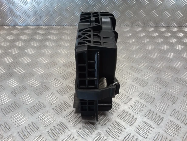 Skrzynka mocowania akumulatora HARLEY DAVIDSON DYNA STREET BOB FXDB 07-17r   PN. 70379-06B