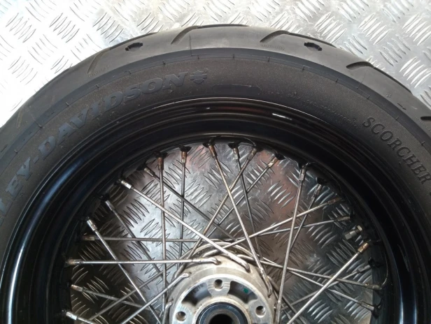 Felga koło tył J17M/CxMT4.50 HARLEY DAVIDSON DYNA STREET BOB FXDB 09-17r   PN. 41430-09A